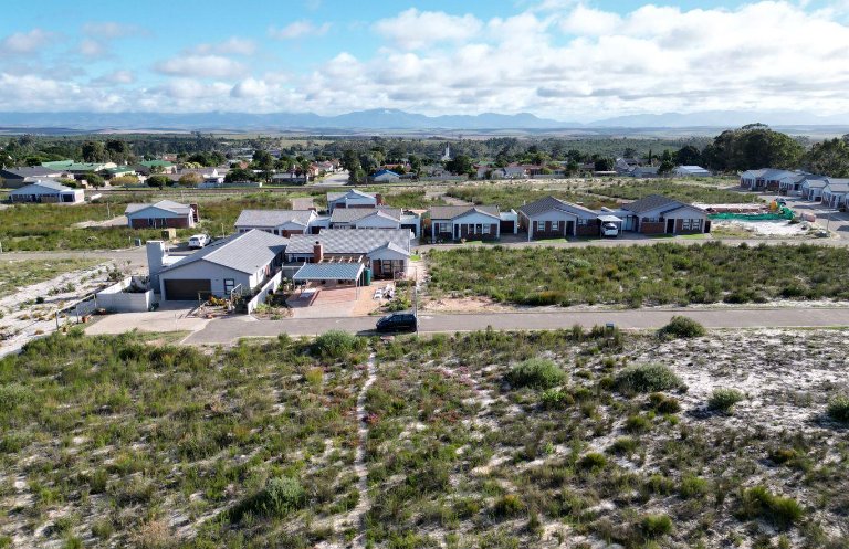  Bedroom Property for Sale in Albertinia Western Cape
